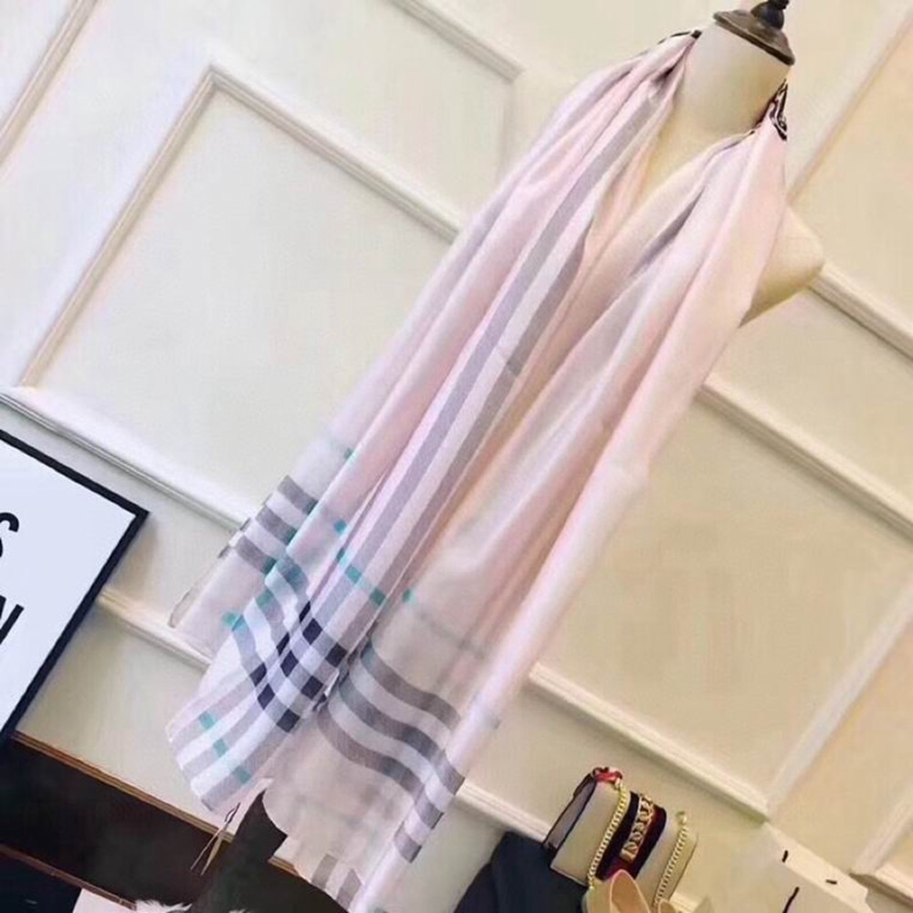 B**rry scarf
